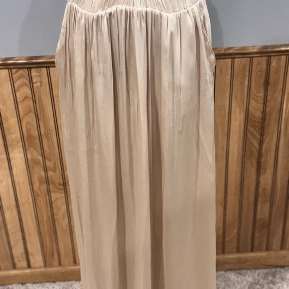 H&M Gold Beige Maxi Skirt with Pockets Size 6 - Picture 3 of 8
